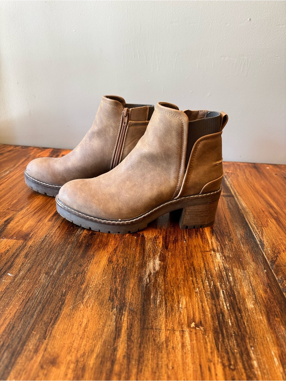 Women’s Brown Chelsea Ankle Boots
